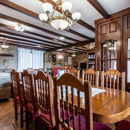 - Casa De Dugium * فينيستيري